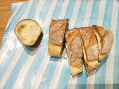 -沁屋面包店(人民东路店)
