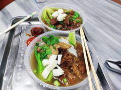 大碗牛腩河粉-珍珍小食店(西华路店)