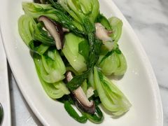 -渝信川菜 · 川味家常菜(财富购物中心店)