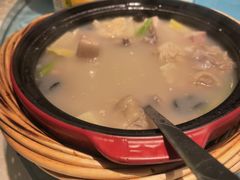 -侬佳蒸菜馆(听潮店)