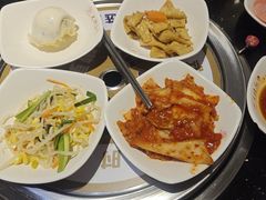 -木槿花韩式炭烤·熟成肉工坊(孙文东路店)