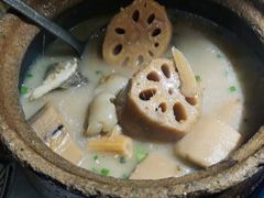-霄汉牛三鲜湖北砂锅菜(万松园2店)
