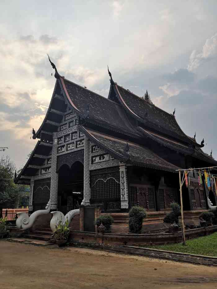 罗摩利寺-"初到清迈第一眼喜欢上的寺庙.真的超级爱啊.