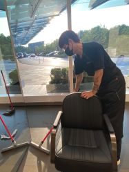 -悦Salon发型设计