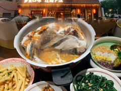 -蛮佬拾·乡里土菜馆(河西王府井店)