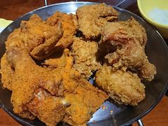 -BHC炸鸡(明洞总店)