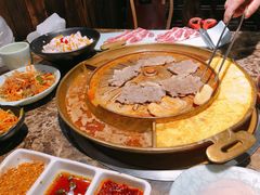 -猪啊牛呀羊啊铜盘烤肉(正大广场店)