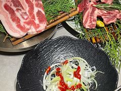 -草家酱蟹炭火烤肉店(珲春南路一店)