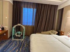-大连星海皇冠假日酒店