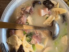 -蜜桃餐厅·伴山(湖滨商业街店)