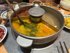 三拼锅底-巴奴毛肚火锅(七宝领展广场店)