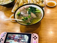 -小姜锅贴(凤凰街店)