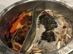 -憨铁匠老火锅(龙岗万科里店)