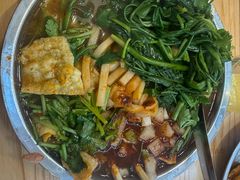 -柳州肥姨妈大骨螺蛳粉(东靖路店)