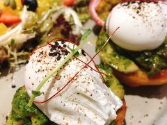 罗勒酱杂菌班尼迪蛋-BE BRIGHT KITCHEN(正佳广场店)
