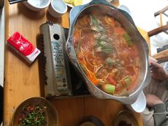 -苗家恒灵酸汤鱼-跳水牛肉连锁店(凯里总店)