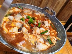 -老滇山寨•云南特色菜•地方菜•民族风情歌舞表演(金碧店)