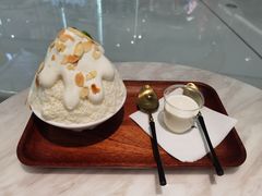 榴莲肉加榴莲芝士-丹礼糖甜品