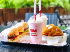 -The Habit Burger Grill 哈比特汉堡(爱琴海店)