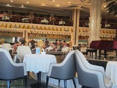 -碧中海汤泉汗蒸酒店