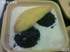 芒果白雪黑糯米甜甜&nbsp;-满记甜品(日月光二店)