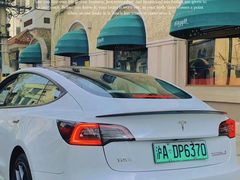 -TESLA 特斯拉(上海太古汇体验店)
