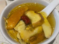 武定母鸡炖野生菌-半山腰·云南菜(侨福芳草地店)