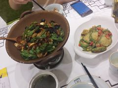 -丹江口渔村·湘味厨房(桃园店)