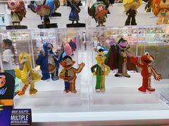 -泡泡玛特POPMART(杭州乐堤港店)