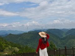 -龙里油画大草原旅游区