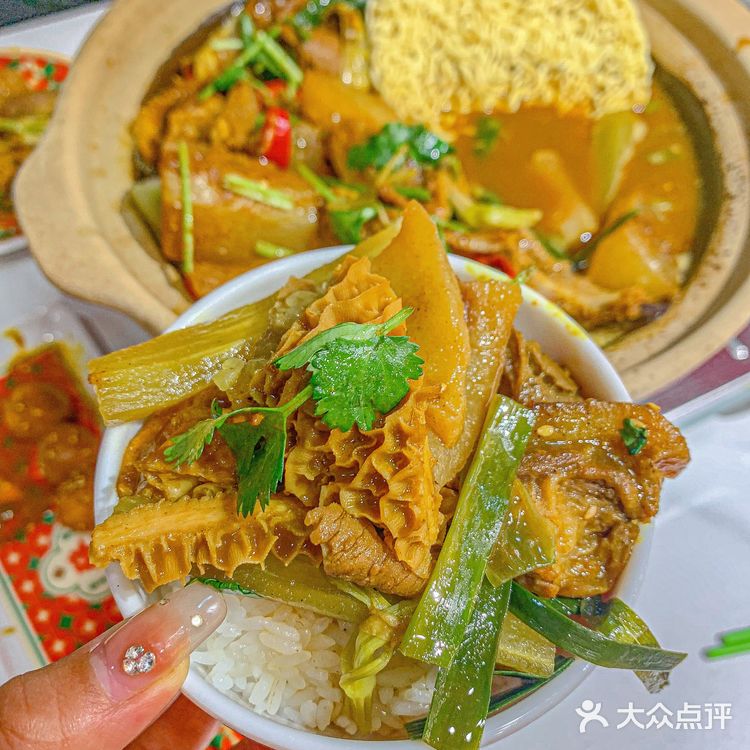 澳门同款街边牛杂煲来宁波了
