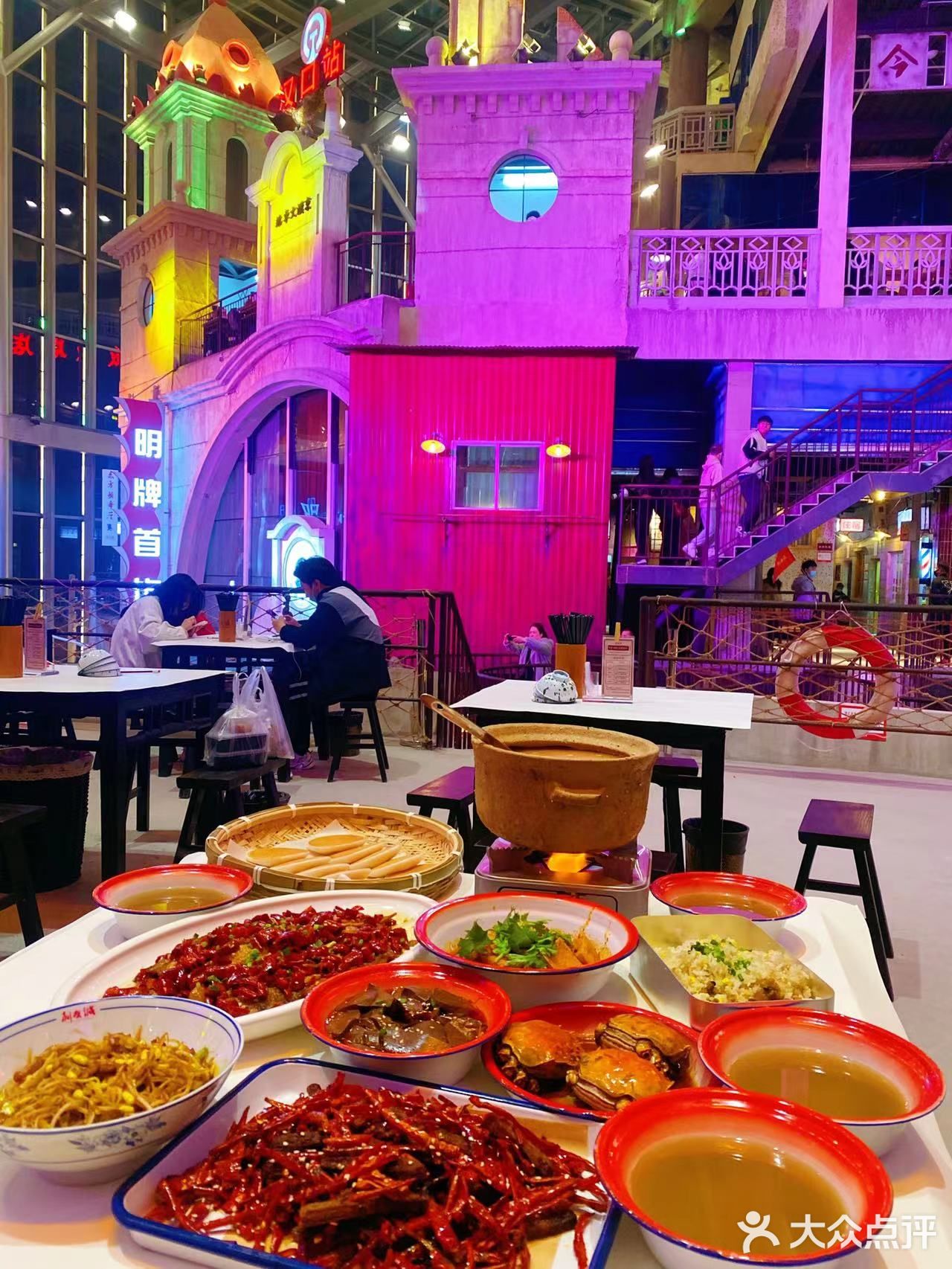 武汉探店🥢新晋地标超级利友诚美食攻略！🌶