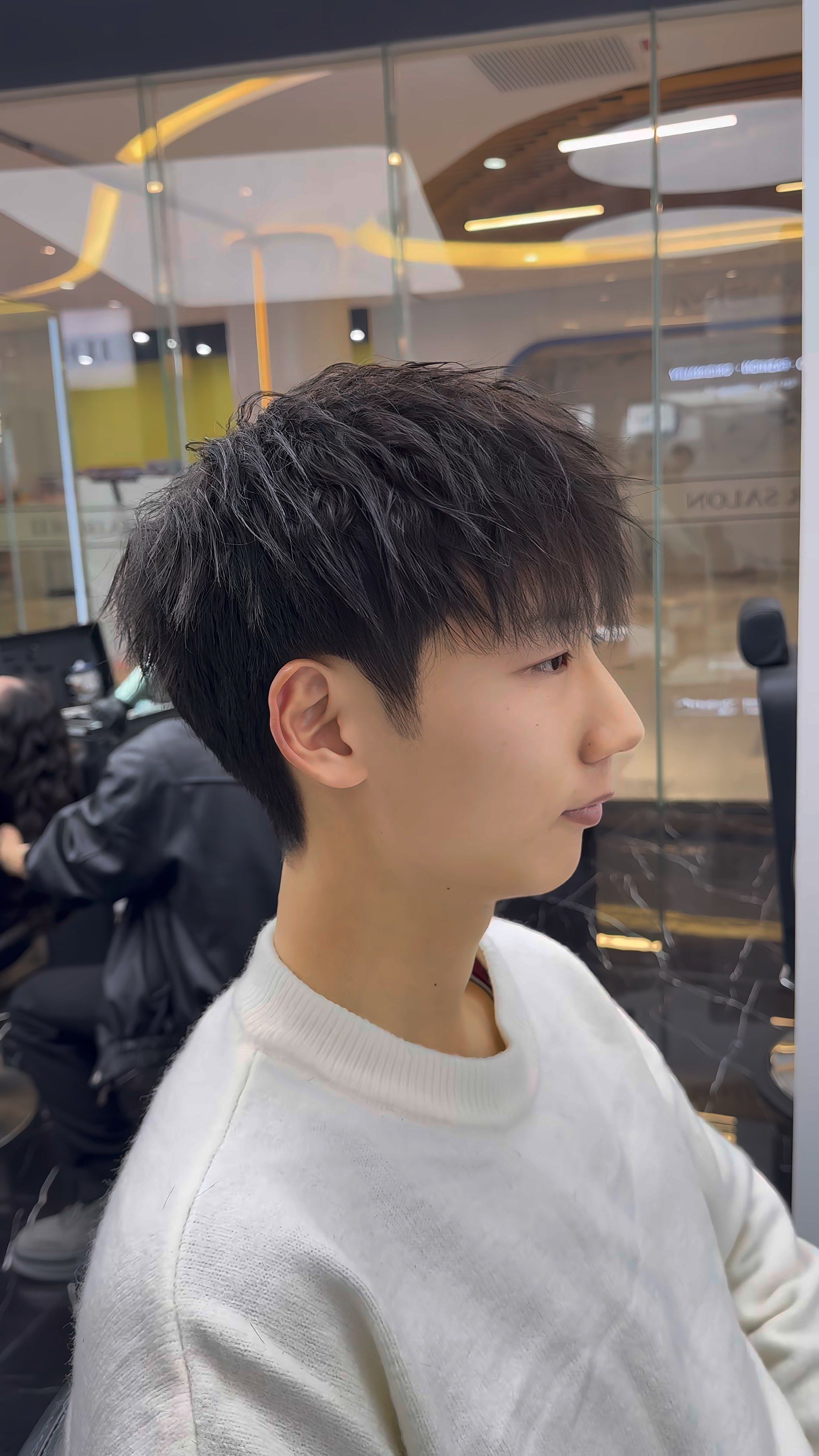 新潮男发型必看哦