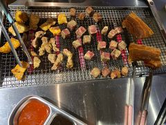 -马路牙子地桌烤肉(工体店)