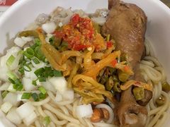 -统桶发卤粉王(银盆岭万达广场店)