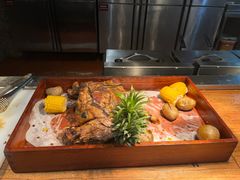-梅园国际大酒店·自助餐厅(光明港店)