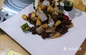 Pineapple Beef Cubes