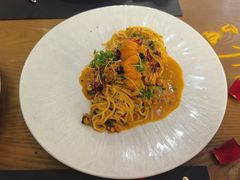 -Mark&Mars Restaurant