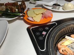 -鲜佰汇海鲜烤肉自助餐厅(银座商城泰安店)