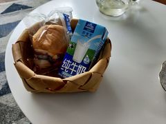 -宁波宝信宝马4S店(江北日湖店)