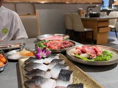 -围炉肉舍丹东海鲜烤肉·烤活鳗(步行街店)