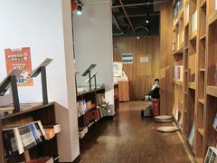 -新华书店(解放路店)