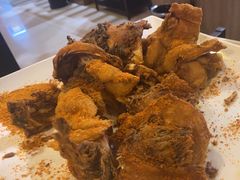 -八次方巴乡石锅鱼·金海湖水库活鱼(谷丰东路店)