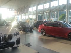 -南充通源宝马4S店(高坪店)