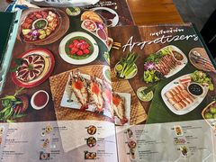 -Chom Cafe and Restaurant