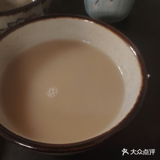 强记藏香养生菌汤刀叉牛肉