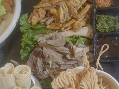 -伊带伊路新疆美食府(呼家楼店)