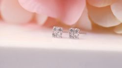 -威德钻石-克拉钻大本营(南京东路店)