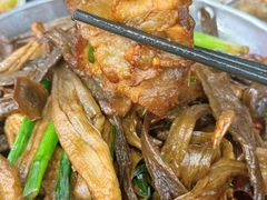 -丹水桥地锅鱼·翘嘴鲌·地方特色全鱼宴(丹江口大坝店)