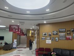 -雅悦齿科(顾村公园店)